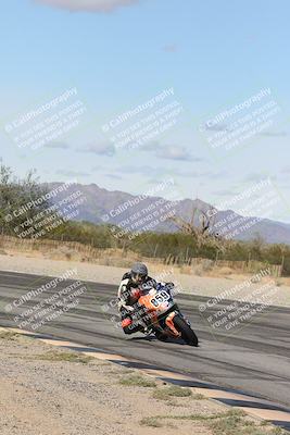 media/Nov-16-2025-Race Pace (Sun) [[8c5fa54630]]/Verified Riders/4-Turn 3 Inside (1050am)/